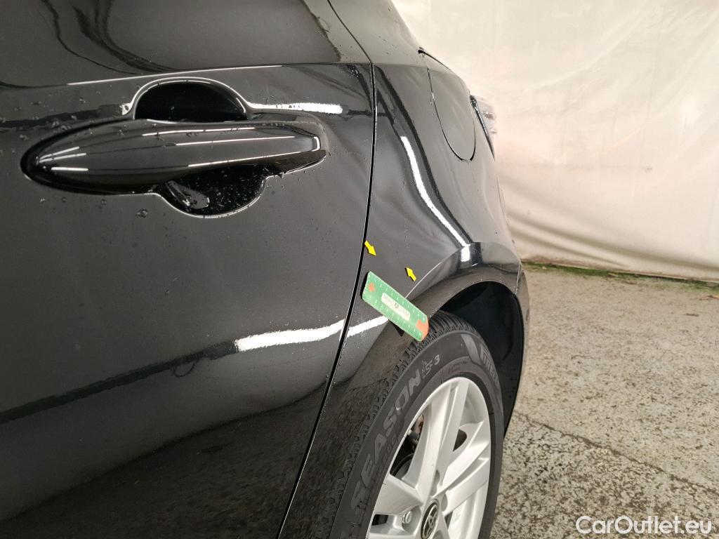  Toyota  Corolla TOYOTA  / 2018 / 5P / Berline Hybride 122h Dynamic Business #1