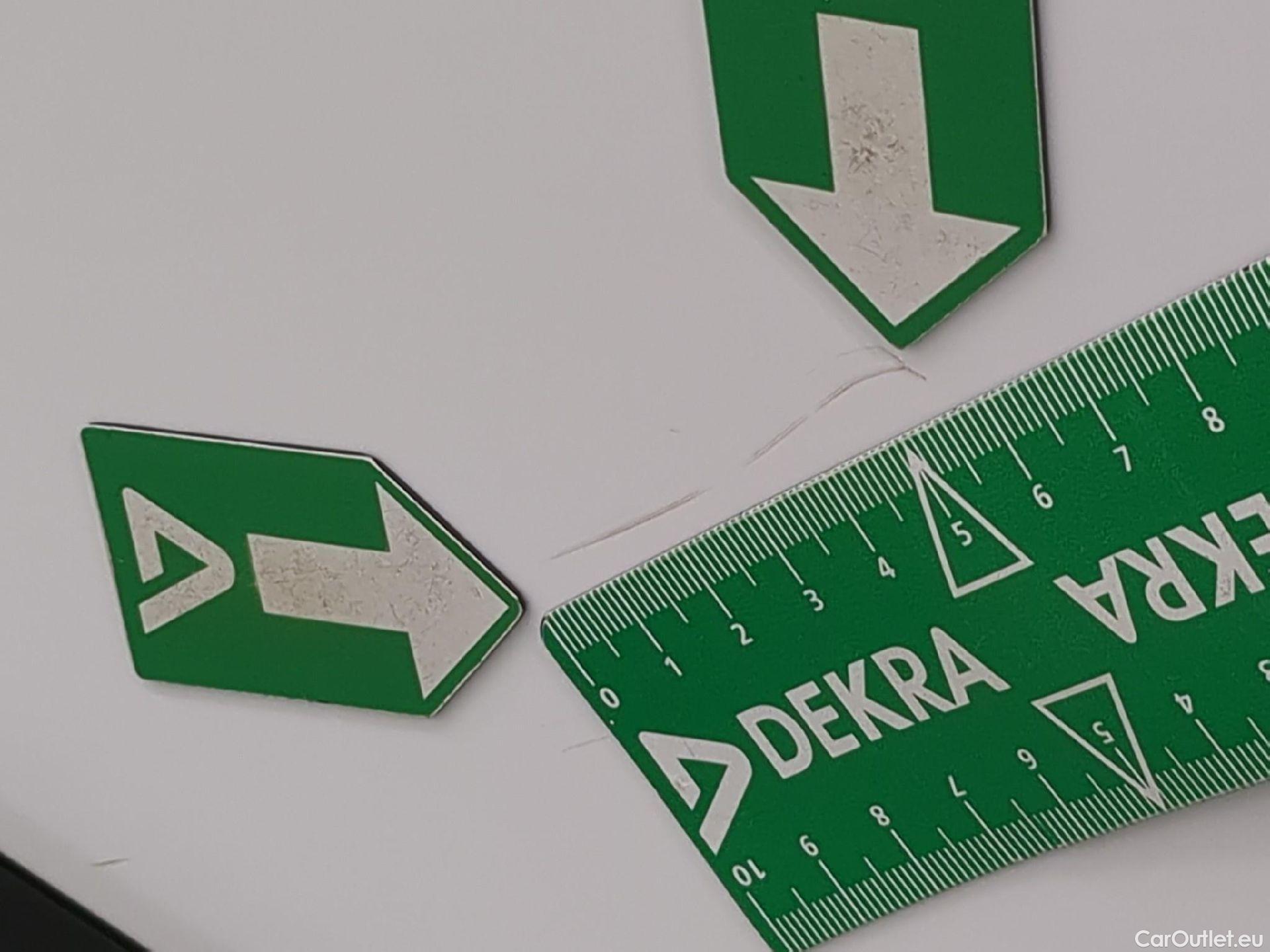  Toyota  Yaris Cross TOYOTA  Hybride / 2021 / 5P / SUV 1.5 HYBRID 116H DYNAMIC AUTO #4