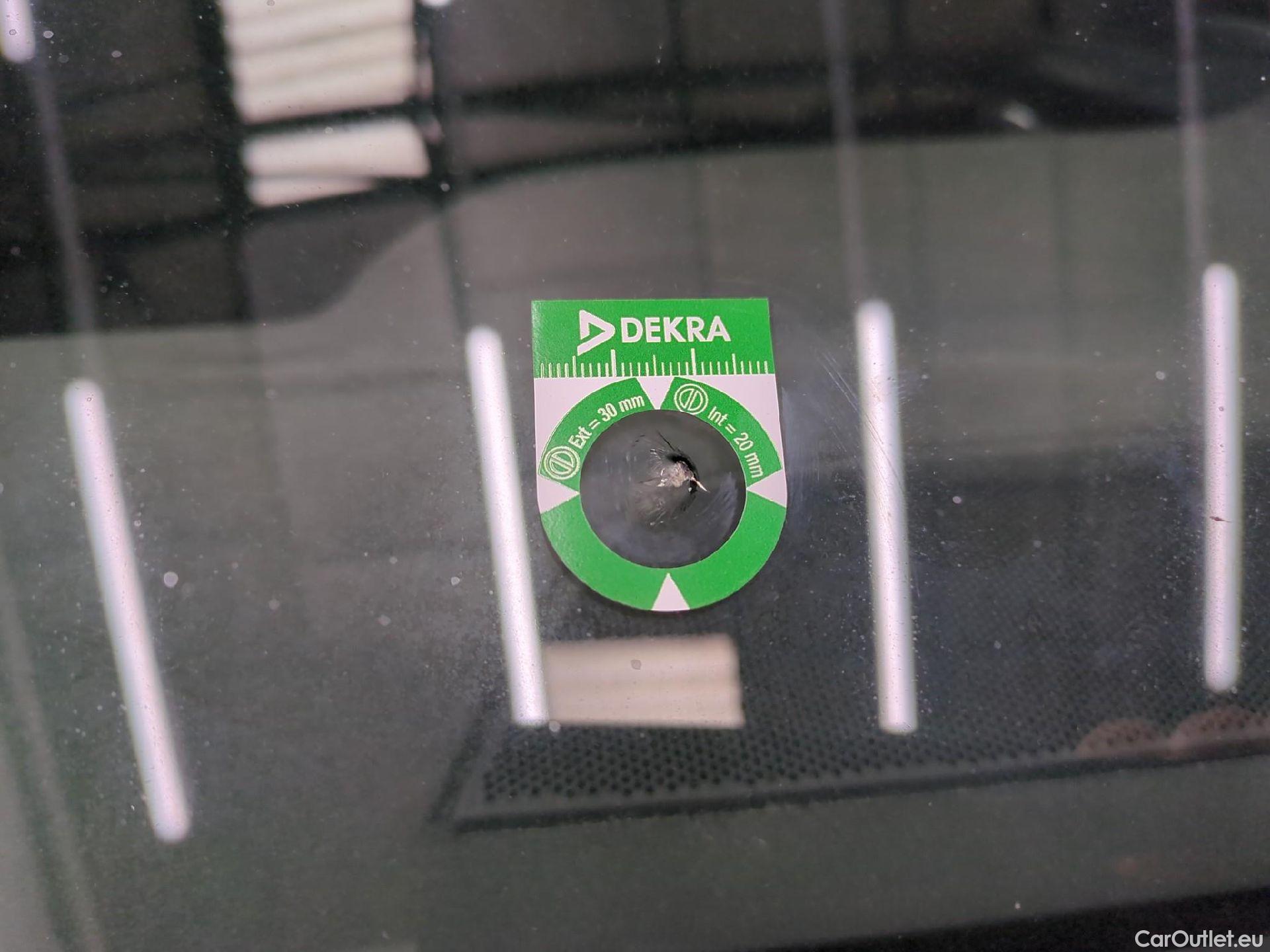  Renault  Megane  IV Berline 5pt. Société Air Nav 1.5 dCi 90CV BVM6 E6 #23