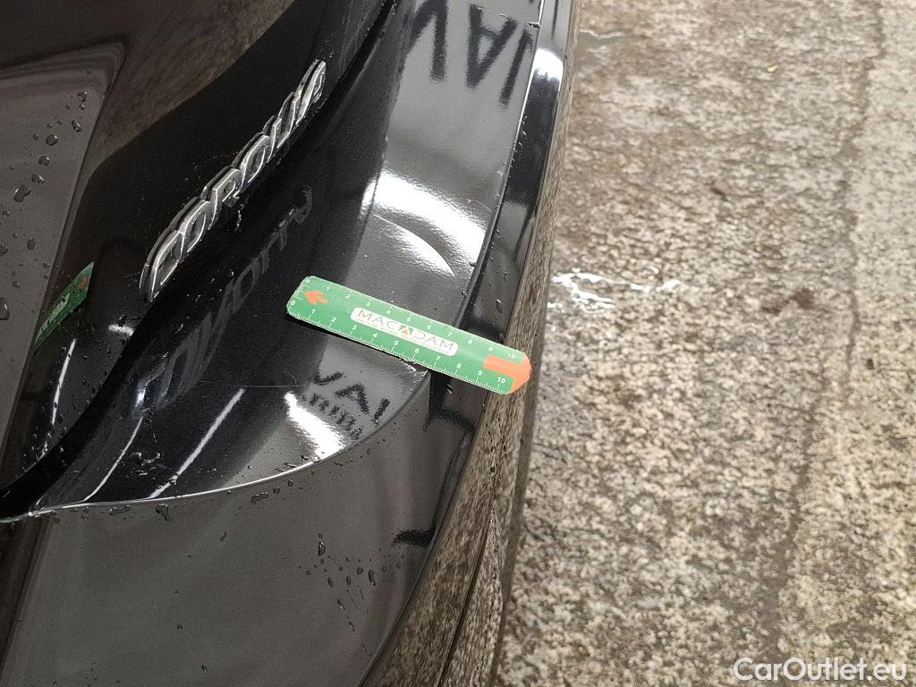  Toyota  Corolla TOYOTA  / 2018 / 5P / Berline Hybride 122h Dynamic Business #4