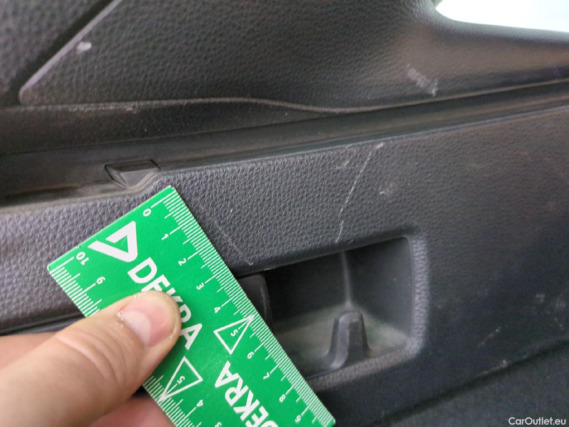  Toyota  Corolla TOYOTA  Touring Sports / 2018 / 5P / Break Hybride 122h Dynamic Business Beyond Zer #14