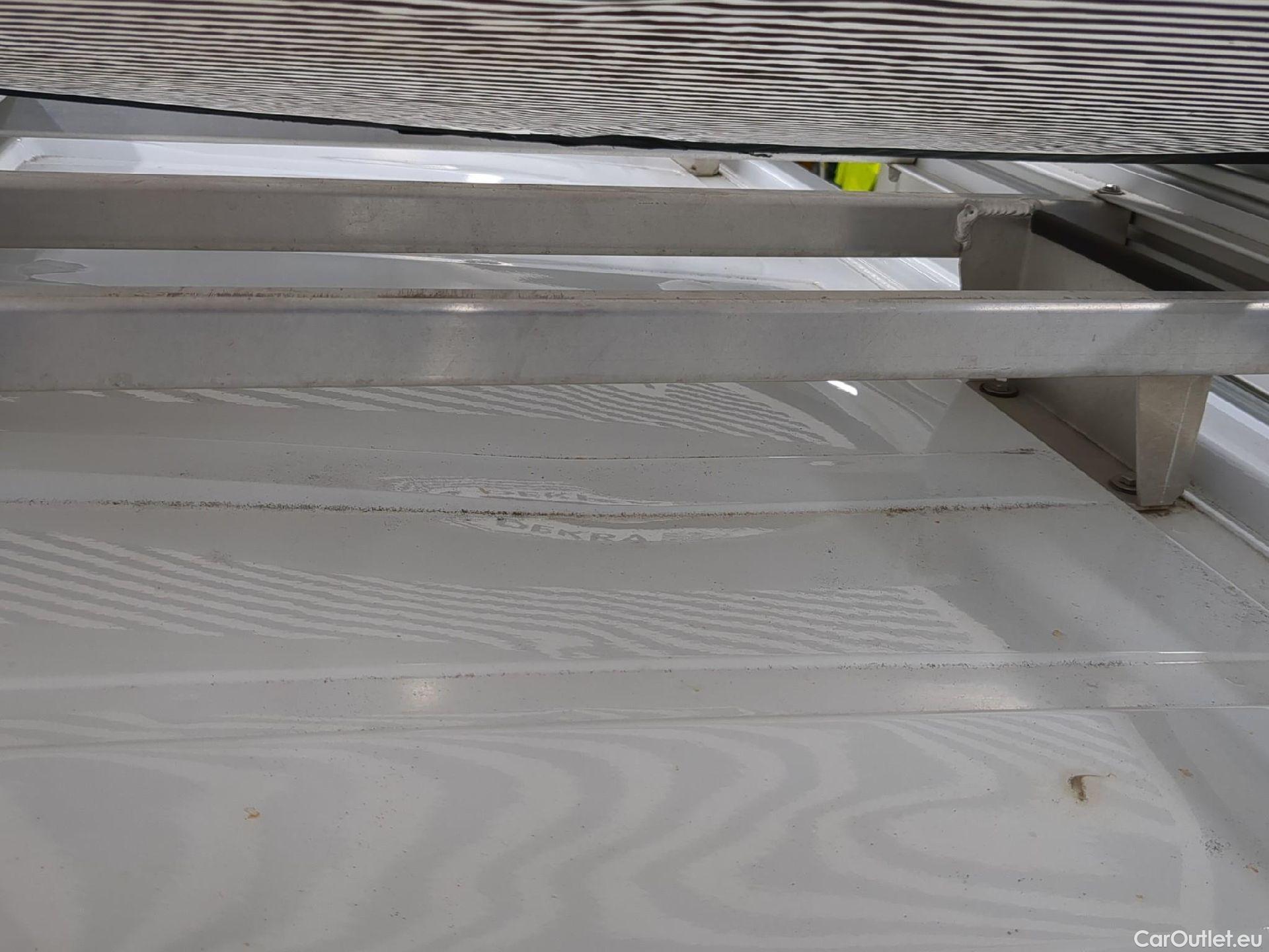  Renault  Trafic RENAULT  / 2019 / 4P / Fourgon tole NV FG GCF L1H1 1200 dCi 120 #17