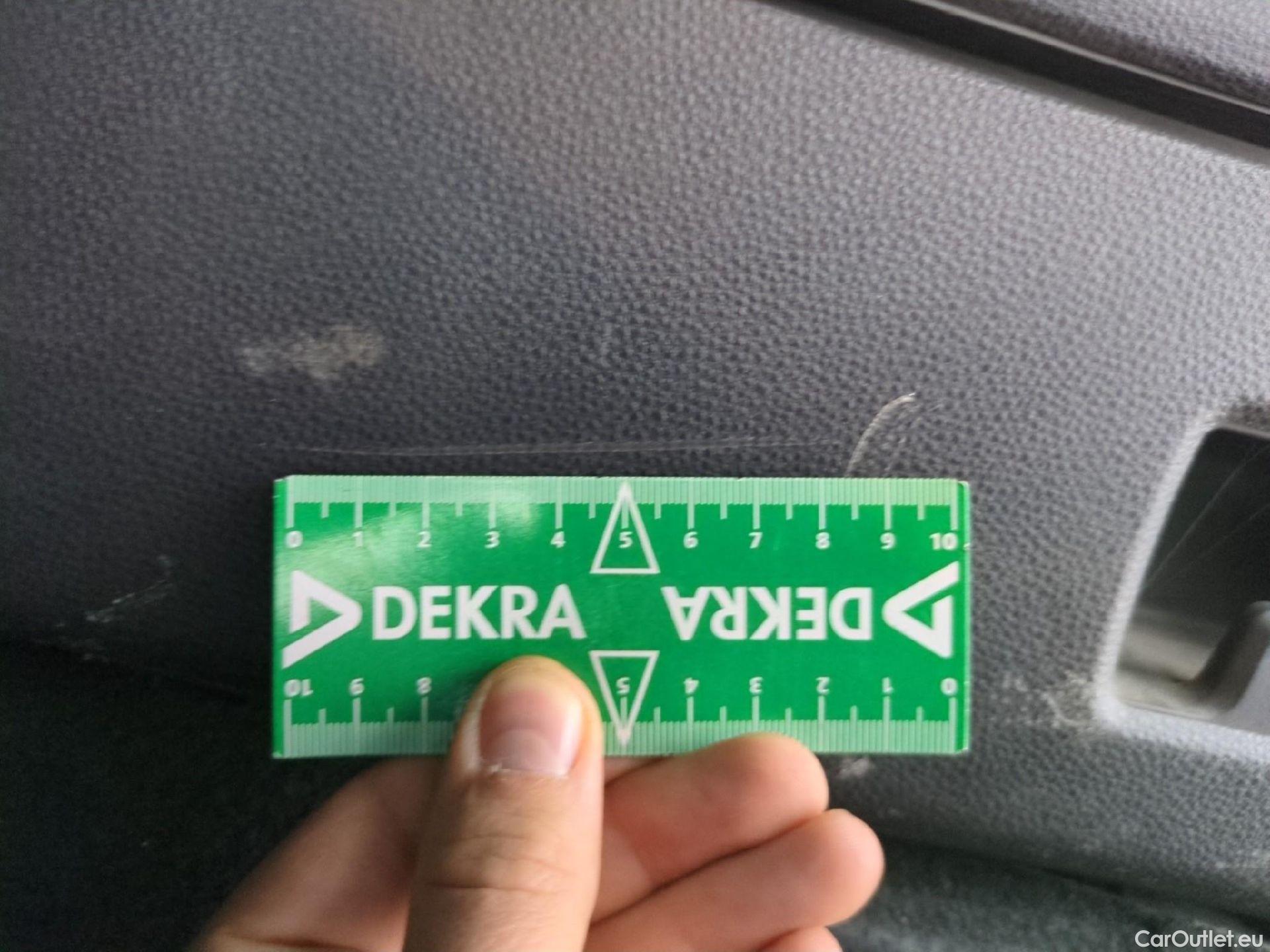  Toyota  Corolla TOYOTA  Touring Sports / 2018 / 5P / Break Hybride 122h Dynamic Business Beyond Zer #9