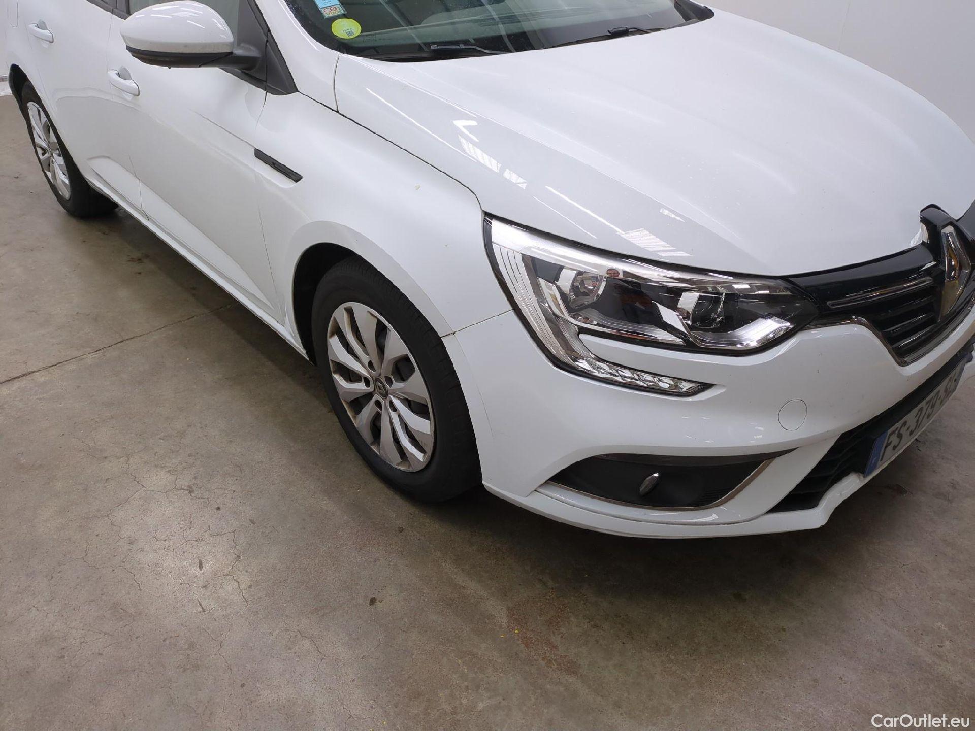  Renault  Megane  IV Berline 5pt. Société Air Nav 1.5 dCi 90CV BVM6 E6 #10