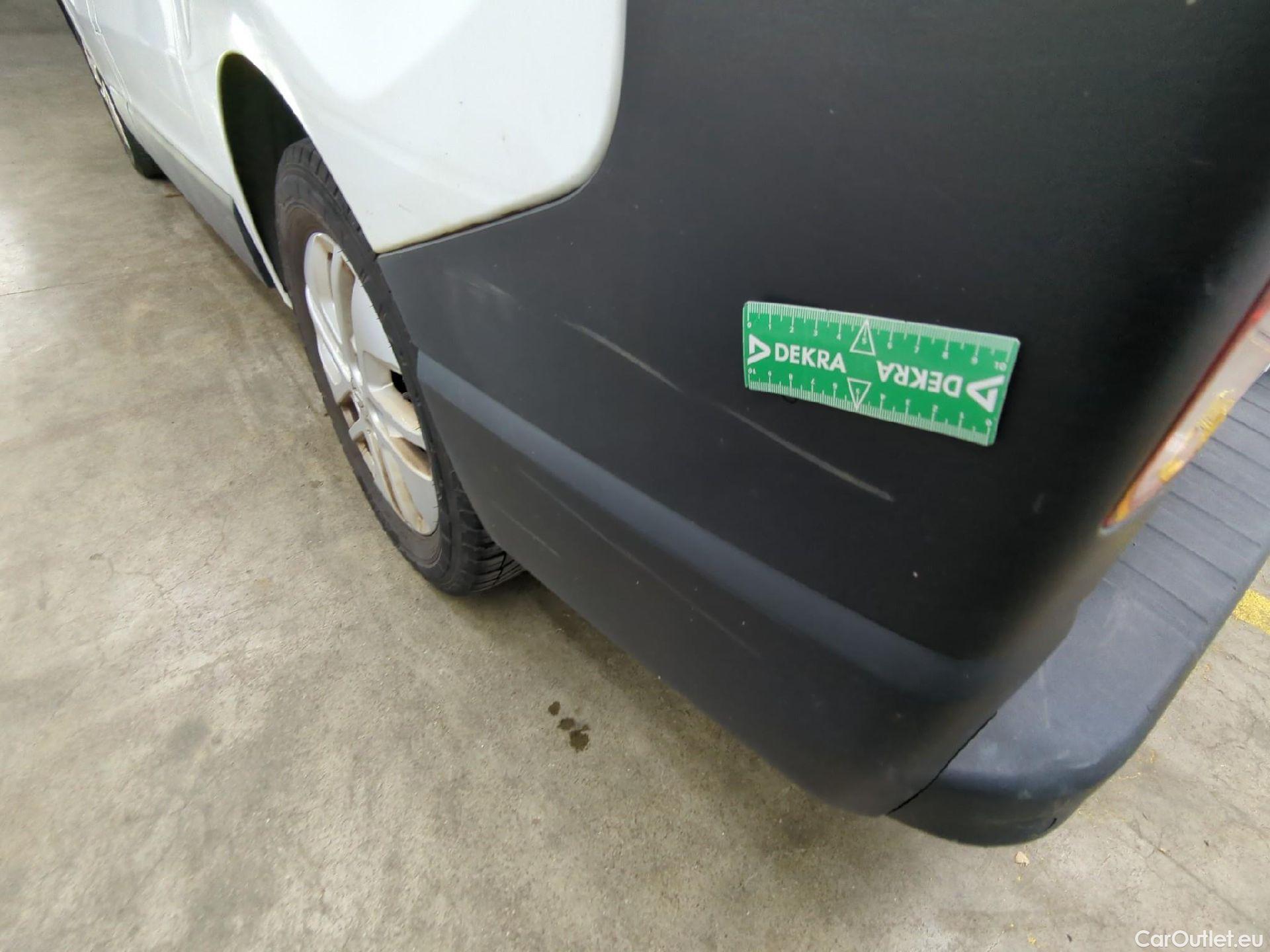  Renault  Trafic RENAULT  / 2019 / 4P / Fourgon tole NV FG GCF L1H1 1200 dCi 120 #65