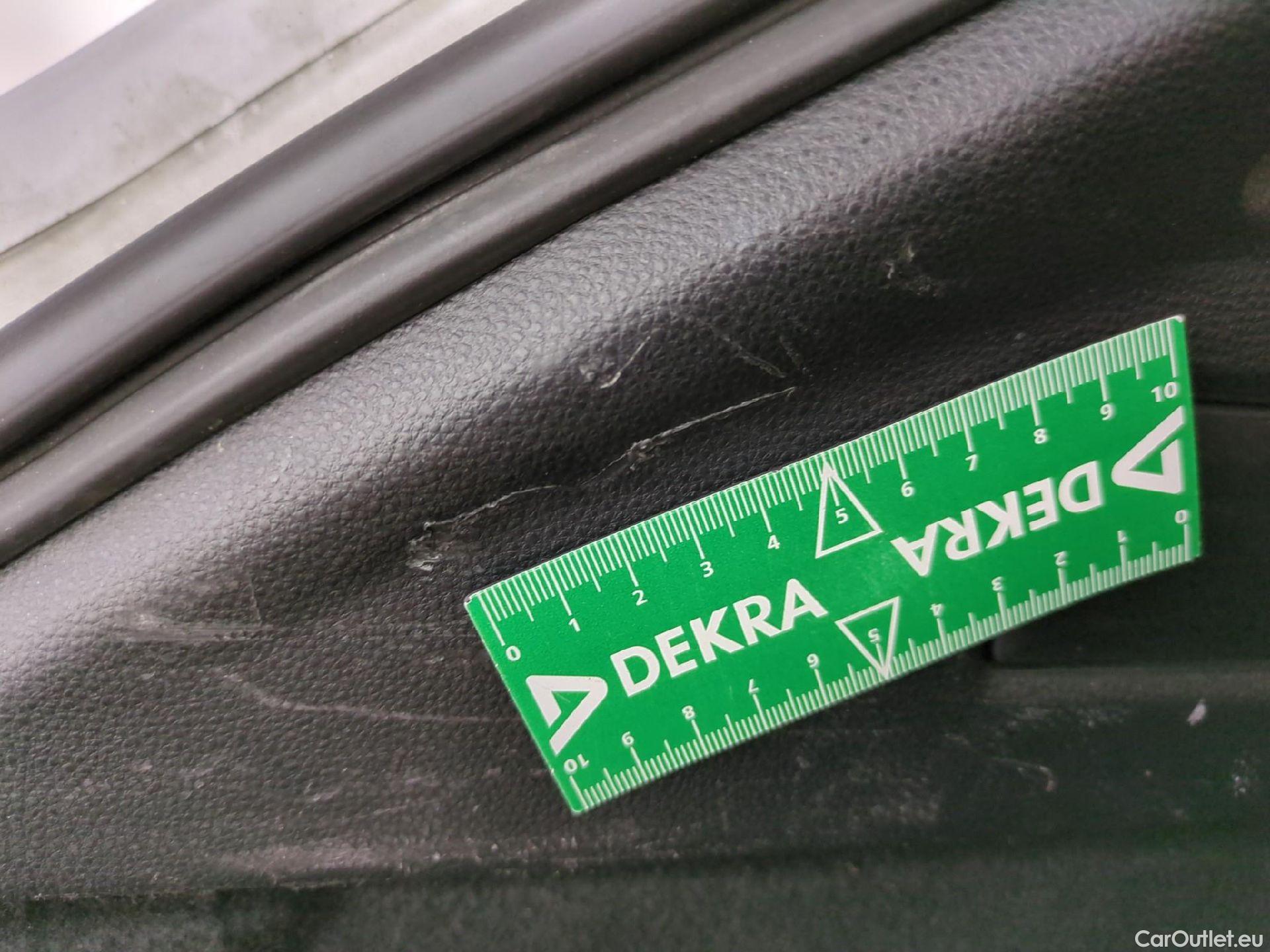  Toyota  Corolla TOYOTA  Touring Sports / 2018 / 5P / Break Hybride 122h Dynamic Business Beyond Zer #15