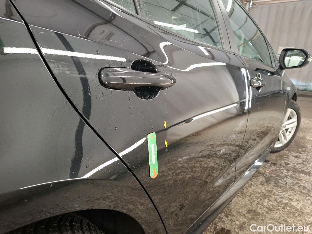  Toyota  Corolla TOYOTA  / 2018 / 5P / Berline Hybride 122h Dynamic Business #18