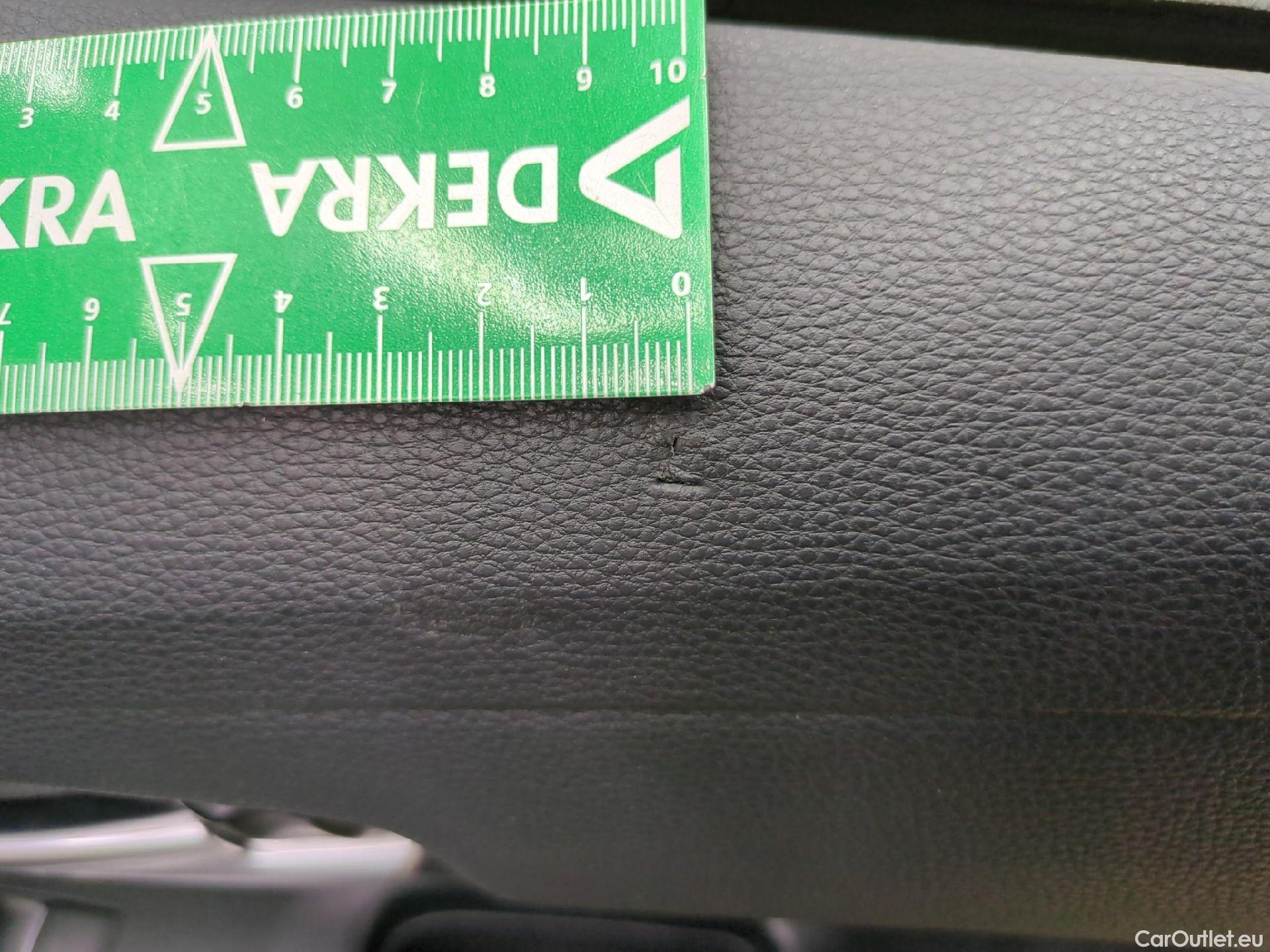  Toyota  Corolla TOYOTA  Touring Sports / 2018 / 5P / Break Hybride 122h Dynamic Business Beyond Zer #28