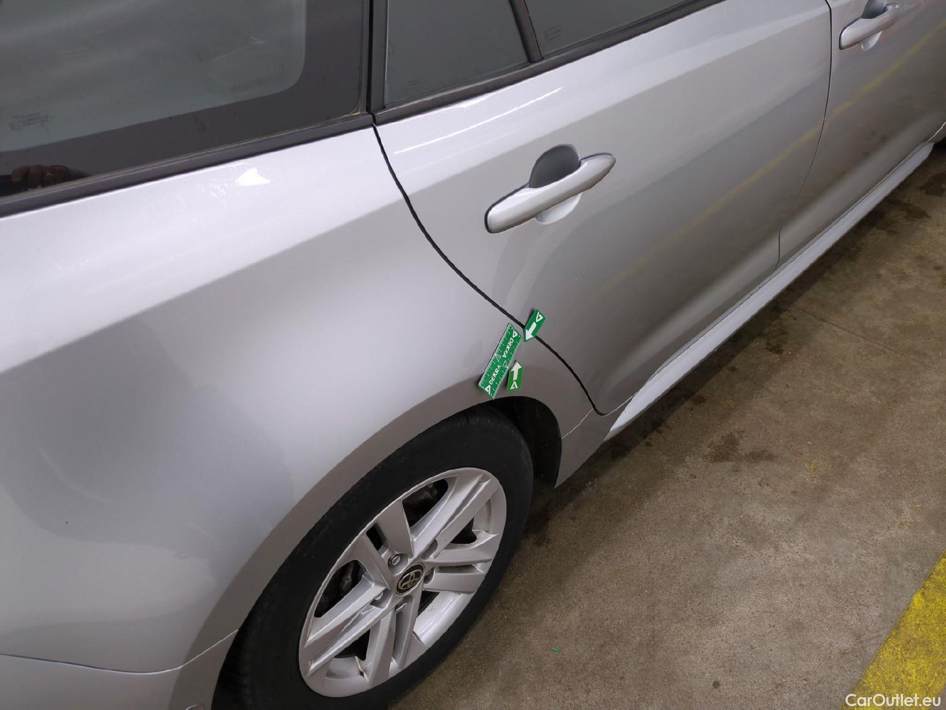  Toyota  Corolla TOYOTA  Touring Sports / 2018 / 5P / Break Hybride 122h Dynamic Business Beyond Zer #23