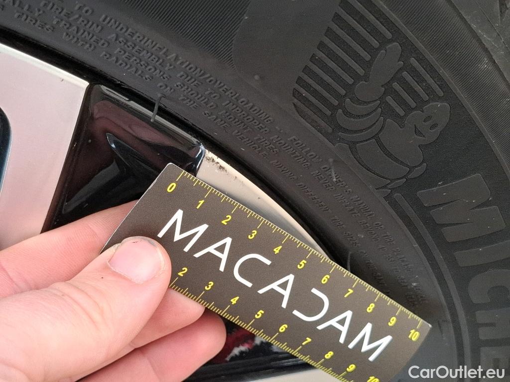  Renault  Kadjar RENAULT  / 2018 / 5P / Crossover Intens TCe 140 EDC FAP - 21 #4