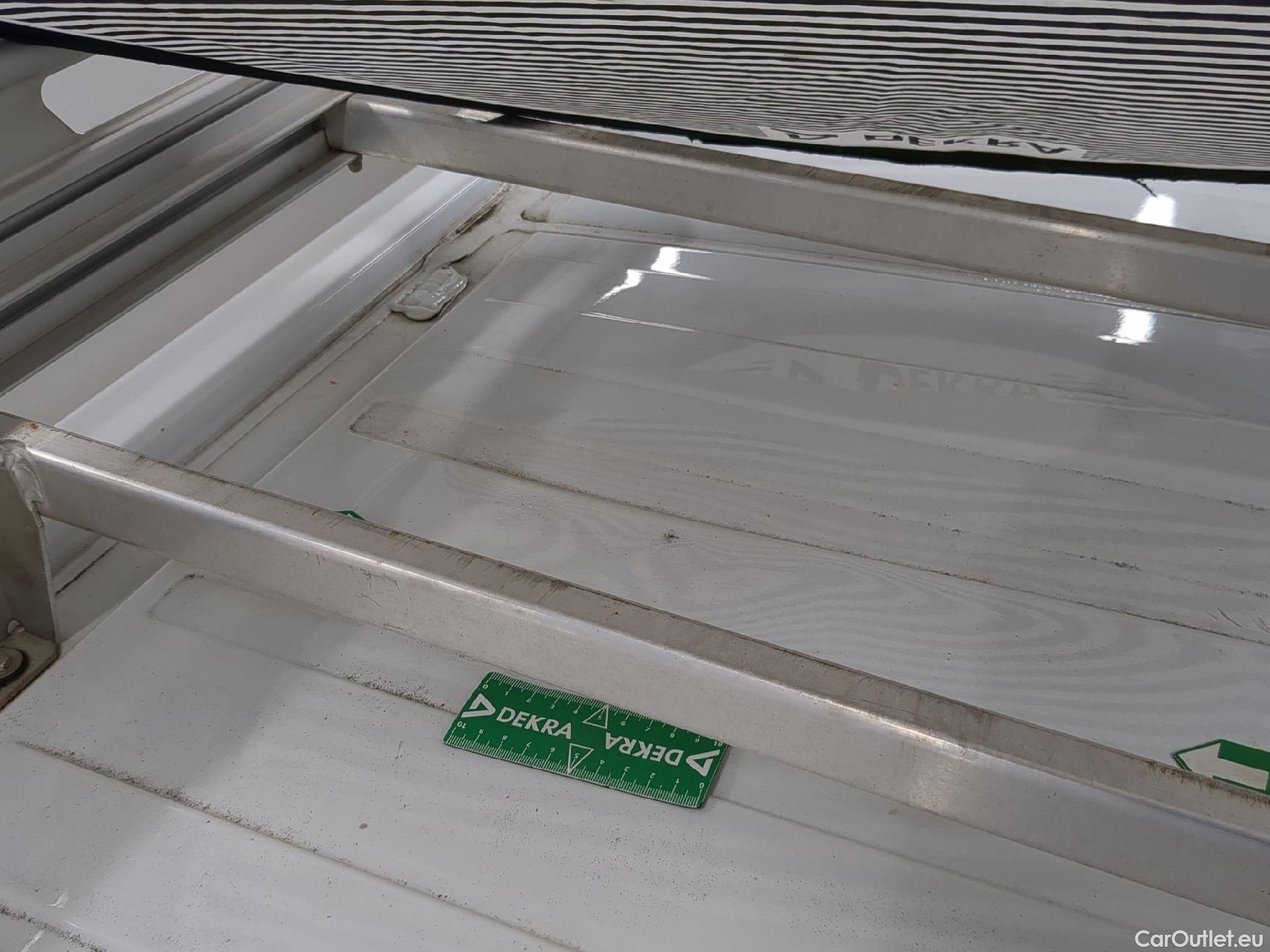  Renault  Trafic RENAULT  / 2019 / 4P / Fourgon tole NV FG GCF L1H1 1200 dCi 120 #13