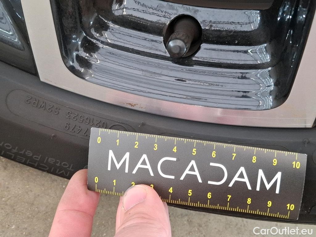  Renault  Kadjar RENAULT  / 2018 / 5P / Crossover Intens TCe 140 EDC FAP - 21 #24