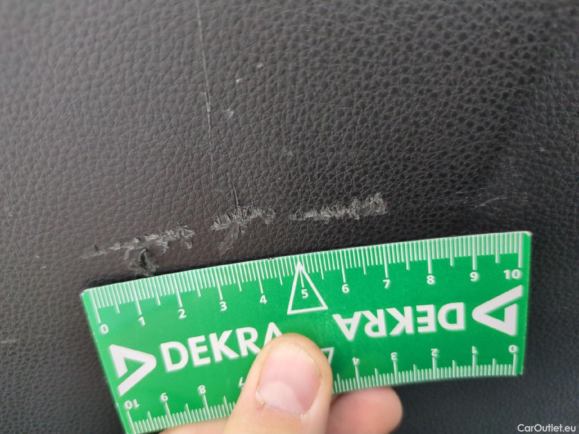  Toyota  Corolla TOYOTA  Touring Sports / 2018 / 5P / Break Hybride 122h Dynamic Business Beyond Zer #17