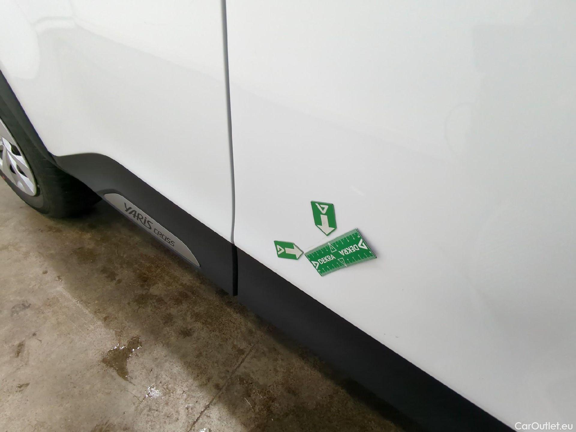  Toyota  Yaris Cross TOYOTA  Hybride / 2021 / 5P / SUV 1.5 HYBRID 116H DYNAMIC AUTO #3