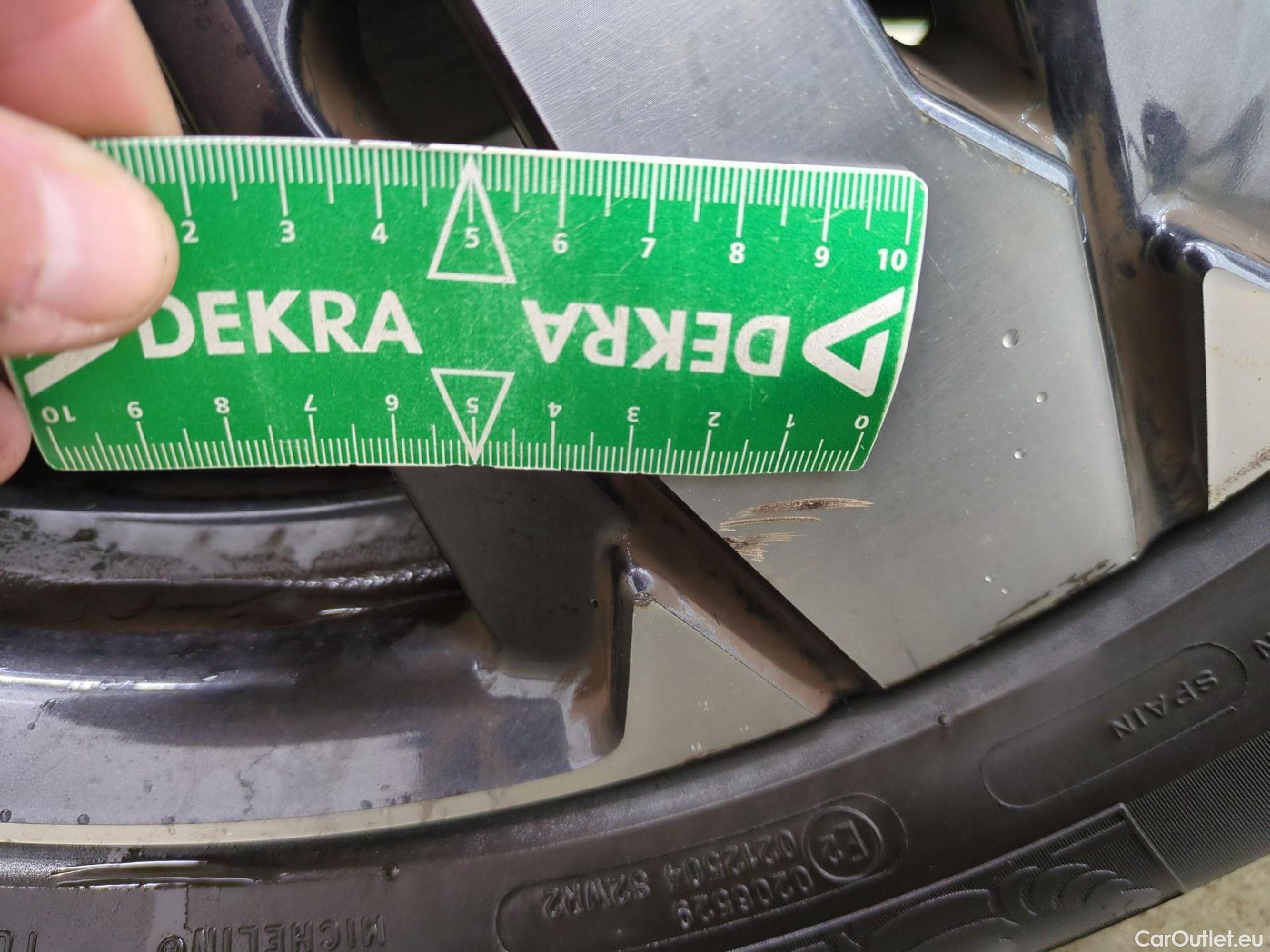  Peugeot  3008  Allure Business 1.5 HDi 130CV BVA8 E6dT #1