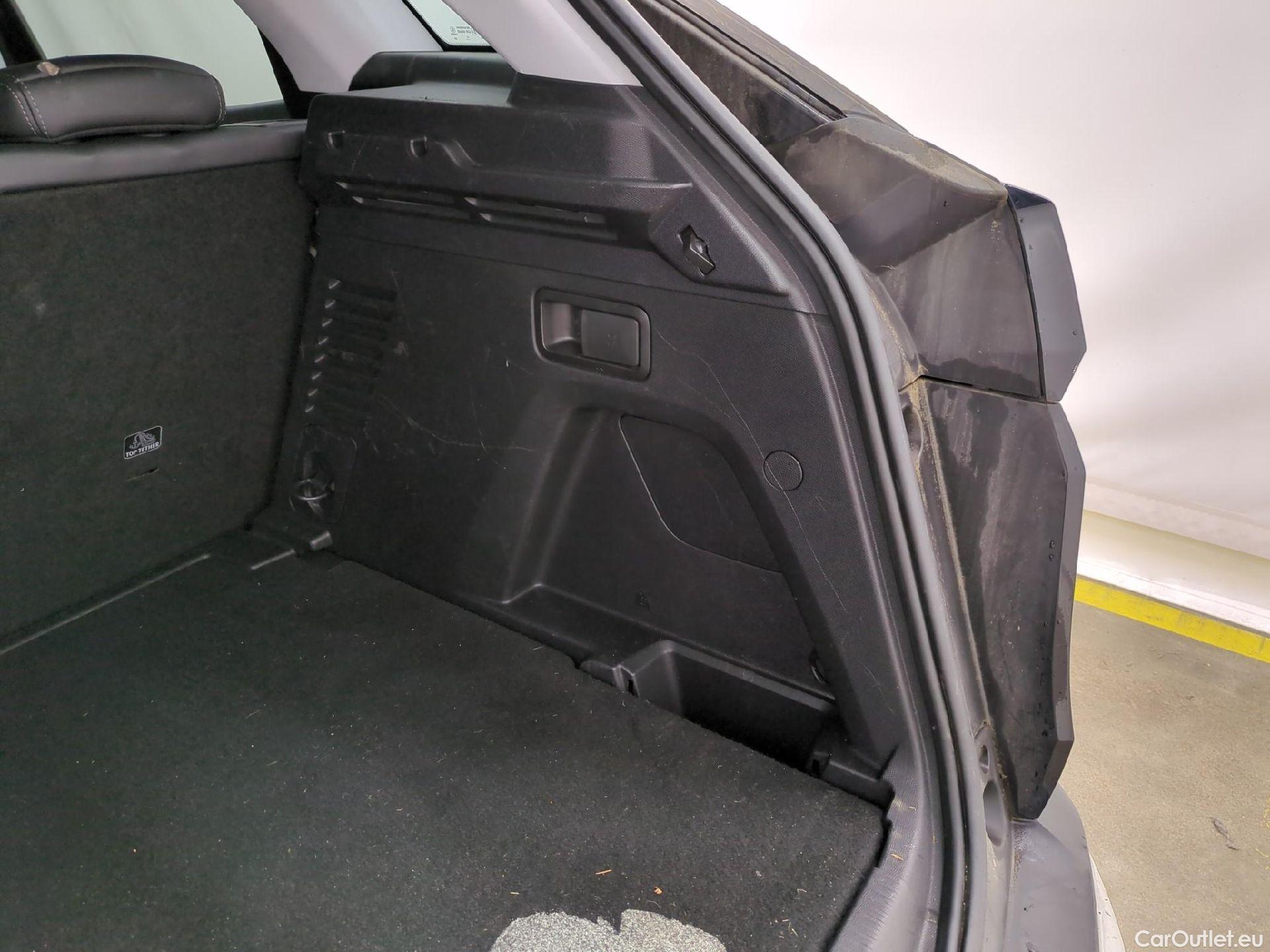  Peugeot  3008  Allure Business 1.5 HDi 130CV BVA8 E6dT #53