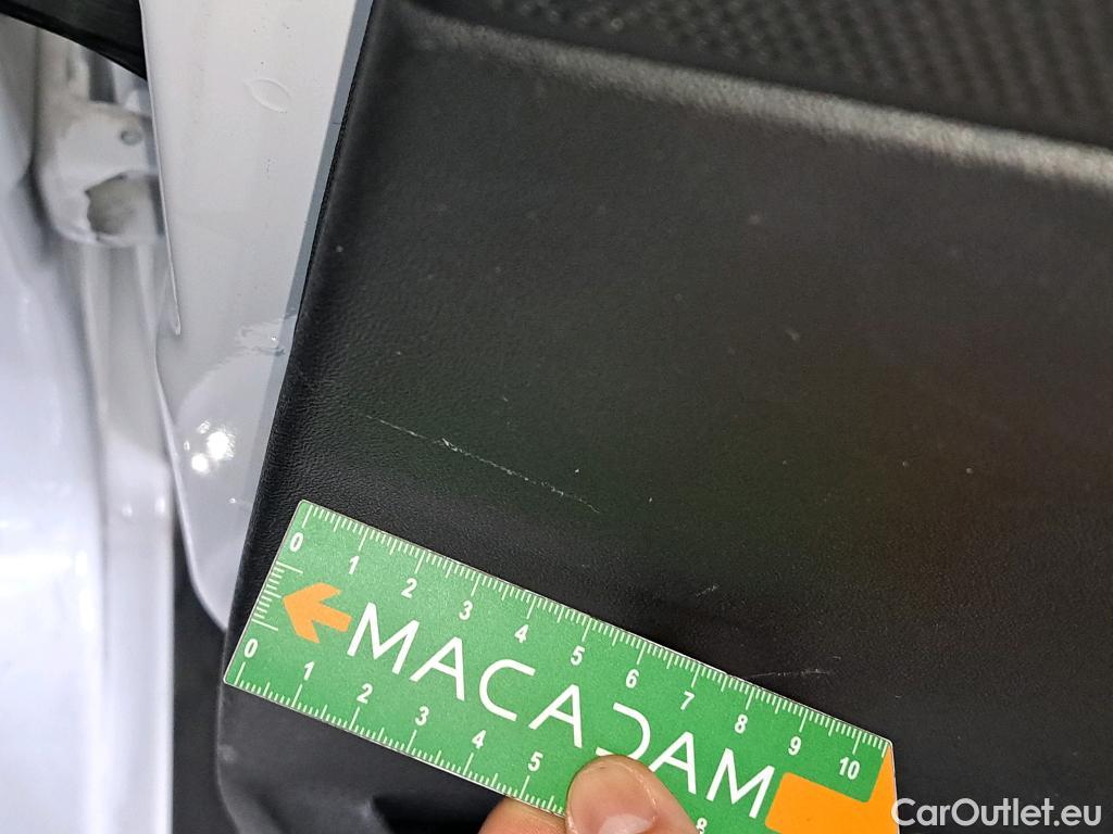  Peugeot  2008  Allure 1.2 PureTech 130CV BVM6 E6dT #23