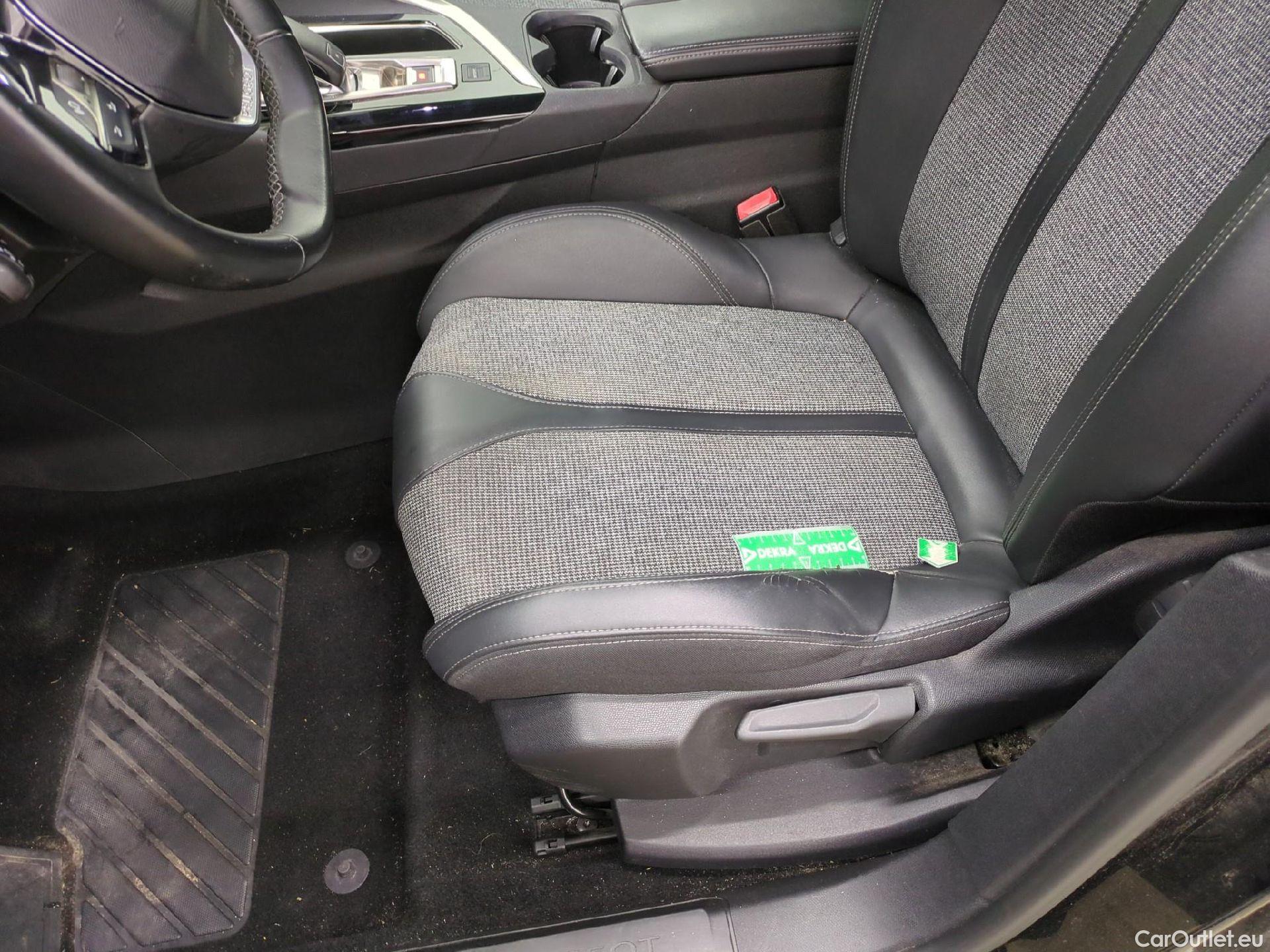  Peugeot  3008  Allure Business 1.5 HDi 130CV BVA8 E6dT #3