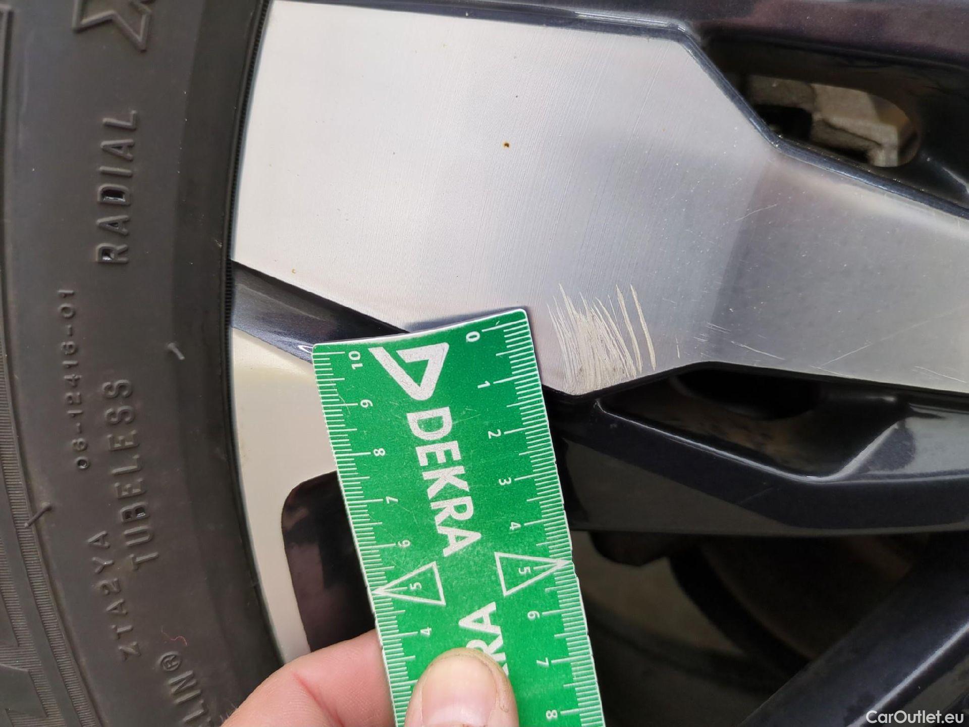  Peugeot  3008  Allure Business 1.5 HDi 130CV BVA8 E6dT #17