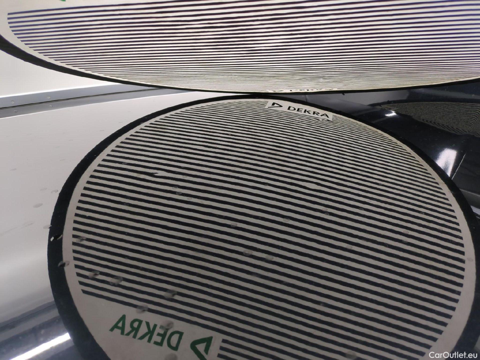  Peugeot  3008  Allure Business 1.5 HDi 130CV BVA8 E6dT #40