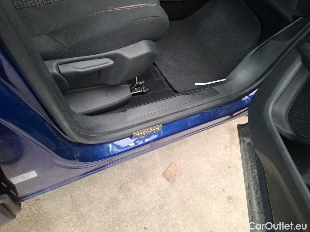  Peugeot  3008  Active Business 1.2 PureTech 130CV BVA8 E6d #12