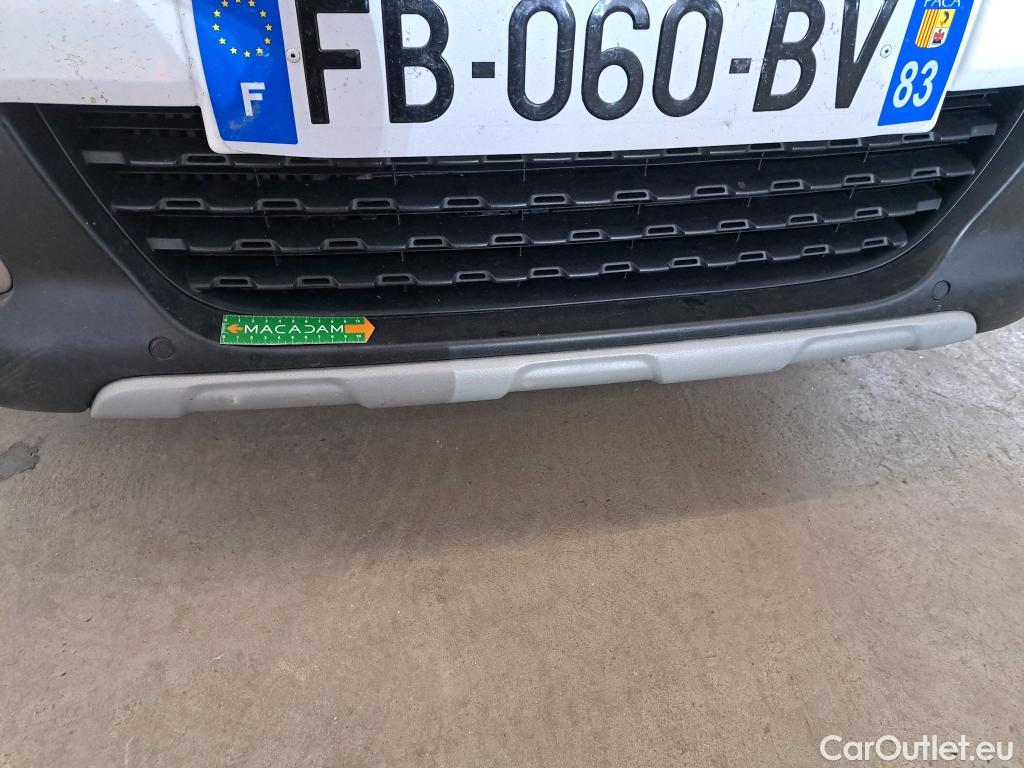  Peugeot  2008  Allure 1.2 PureTech 130CV BVM6 E6dT #10