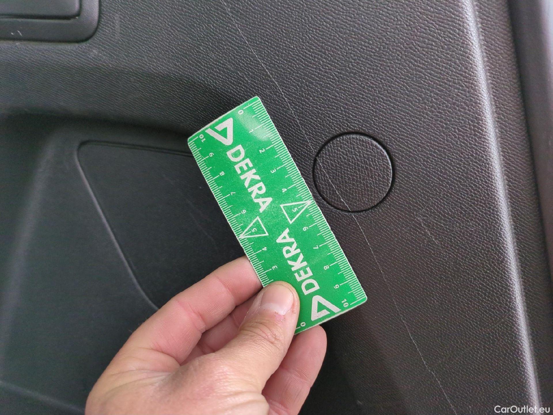  Peugeot  3008  Allure Business 1.5 HDi 130CV BVA8 E6dT #51