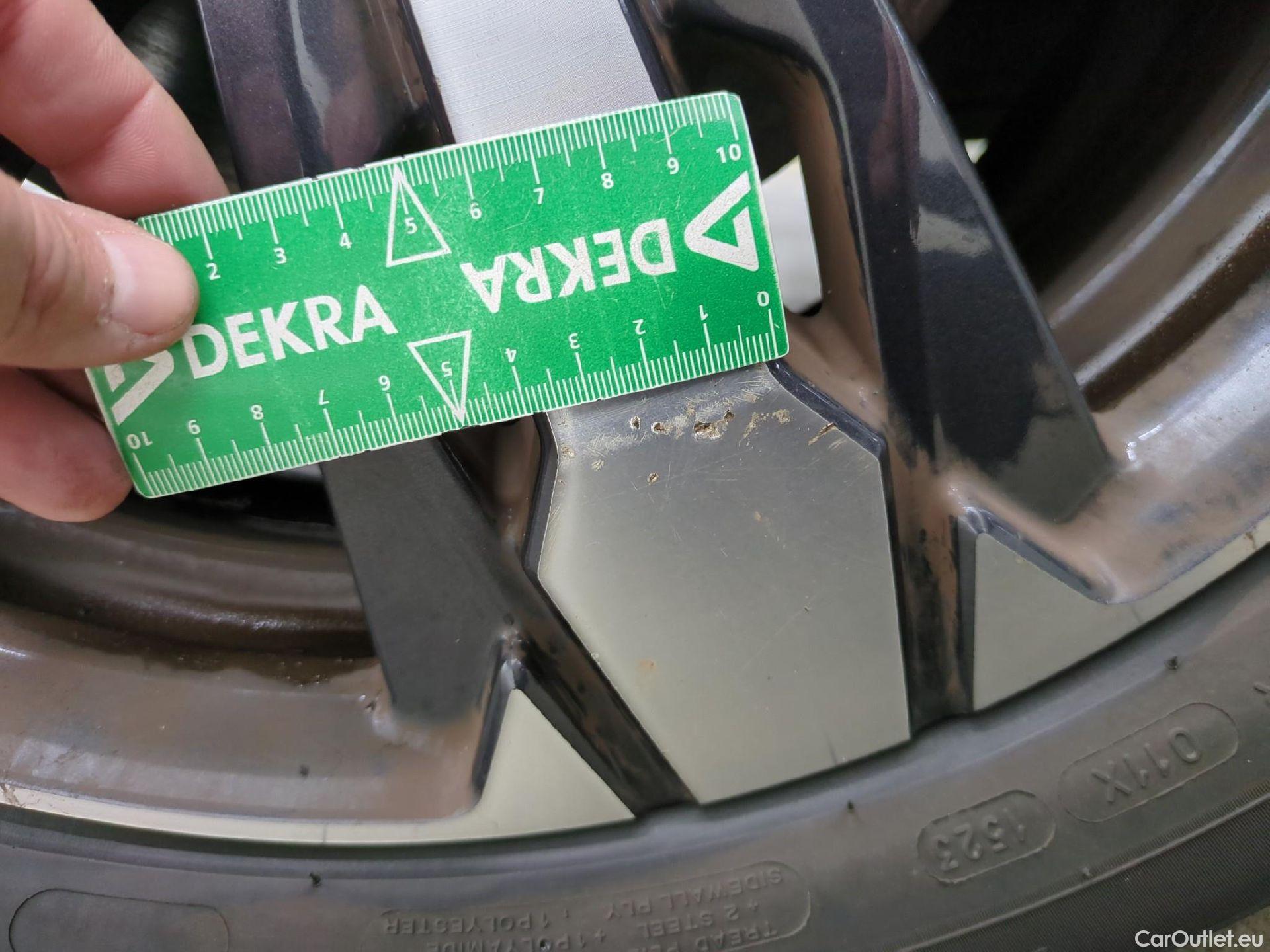  Peugeot  3008  Allure Business 1.5 HDi 130CV BVA8 E6dT #26