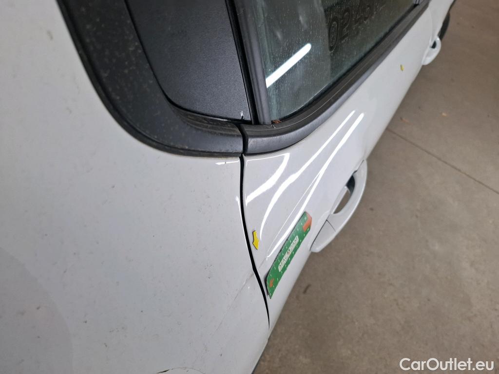  Citroen  C3 CITROEN  / 2020 / 5P / Berline PureTech 83 S&S BVM Feel Pack #4