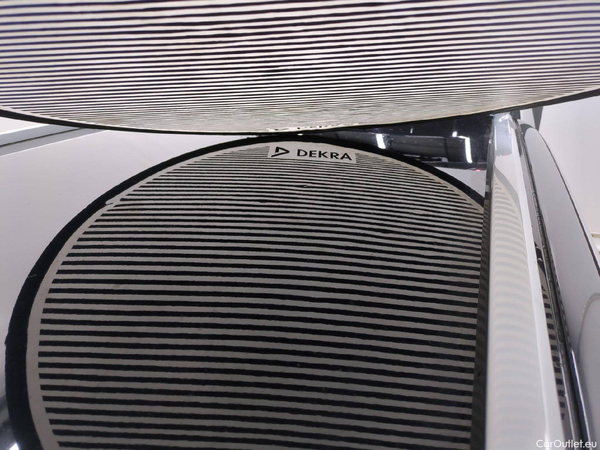  Peugeot  3008  Allure Business 1.5 HDi 130CV BVA8 E6dT #37