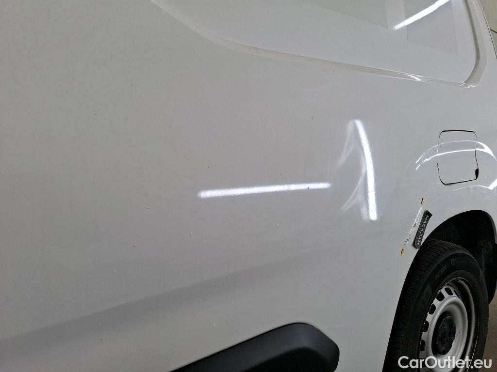  Peugeot  Partner PEUGEOT  / 2018 / 4P / Fourgonnette BLUEHDI 75 STANDARD 650KG PREMIUM #1