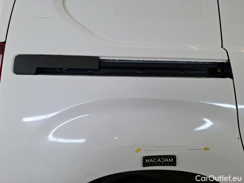  Peugeot  Partner PEUGEOT  / 2018 / 4P / Fourgonnette BLUEHDI 75 STANDARD 650KG PREMIUM #4