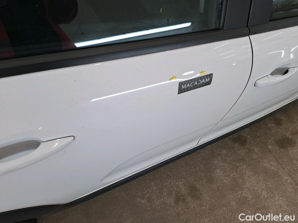  Citroen  C3  Société Feel 1.5 BlueHDI 100CV BVM6 E6dT #1