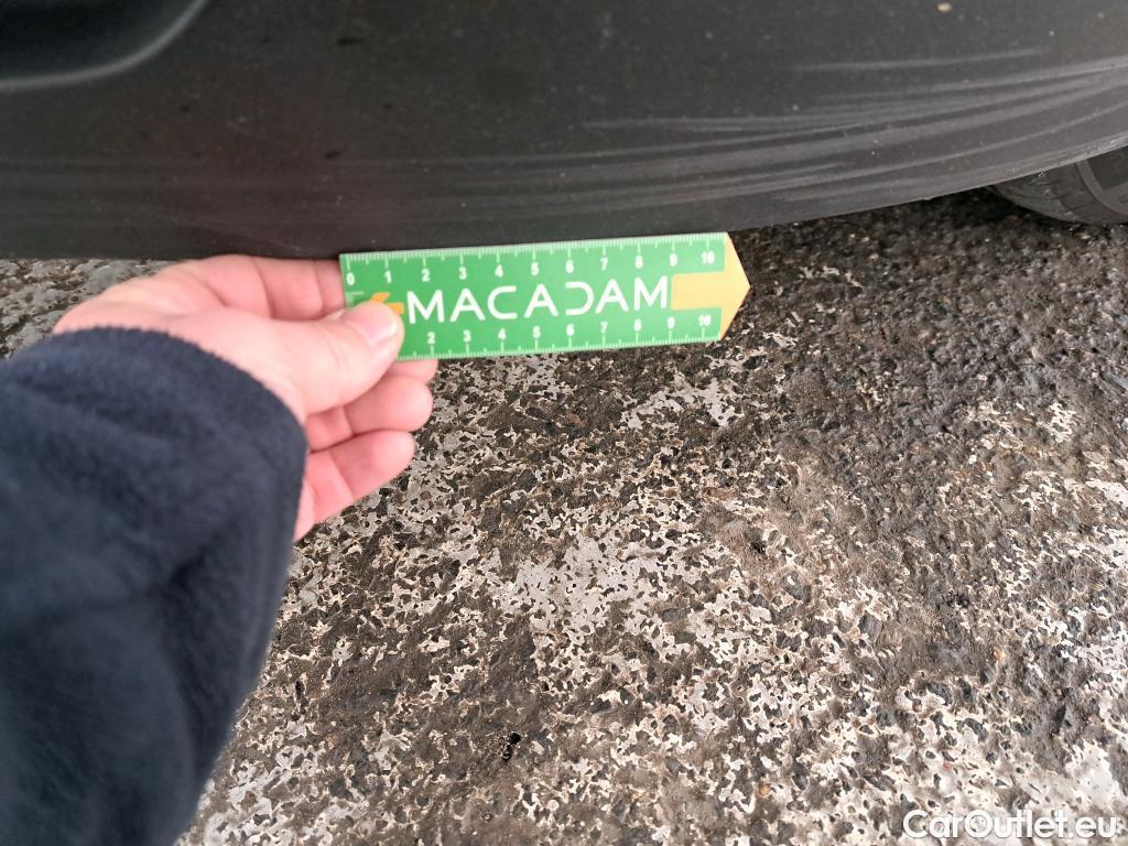  Renault  Scenic RENAULT Scénic / 2016 / 5P / monospace Intens Blue dCi 120 EDC #35