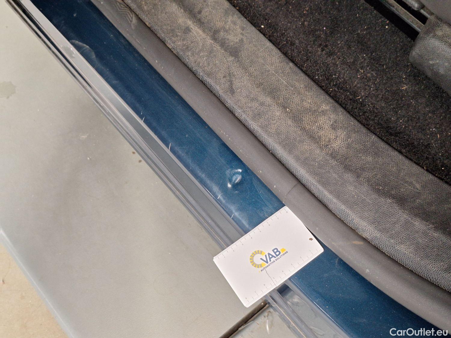  Peugeot  5008 Peugeot,  FL'20, Peugeot  1.5 BlueHDi 96kW S&S EAT8 GT Pack 5d #27