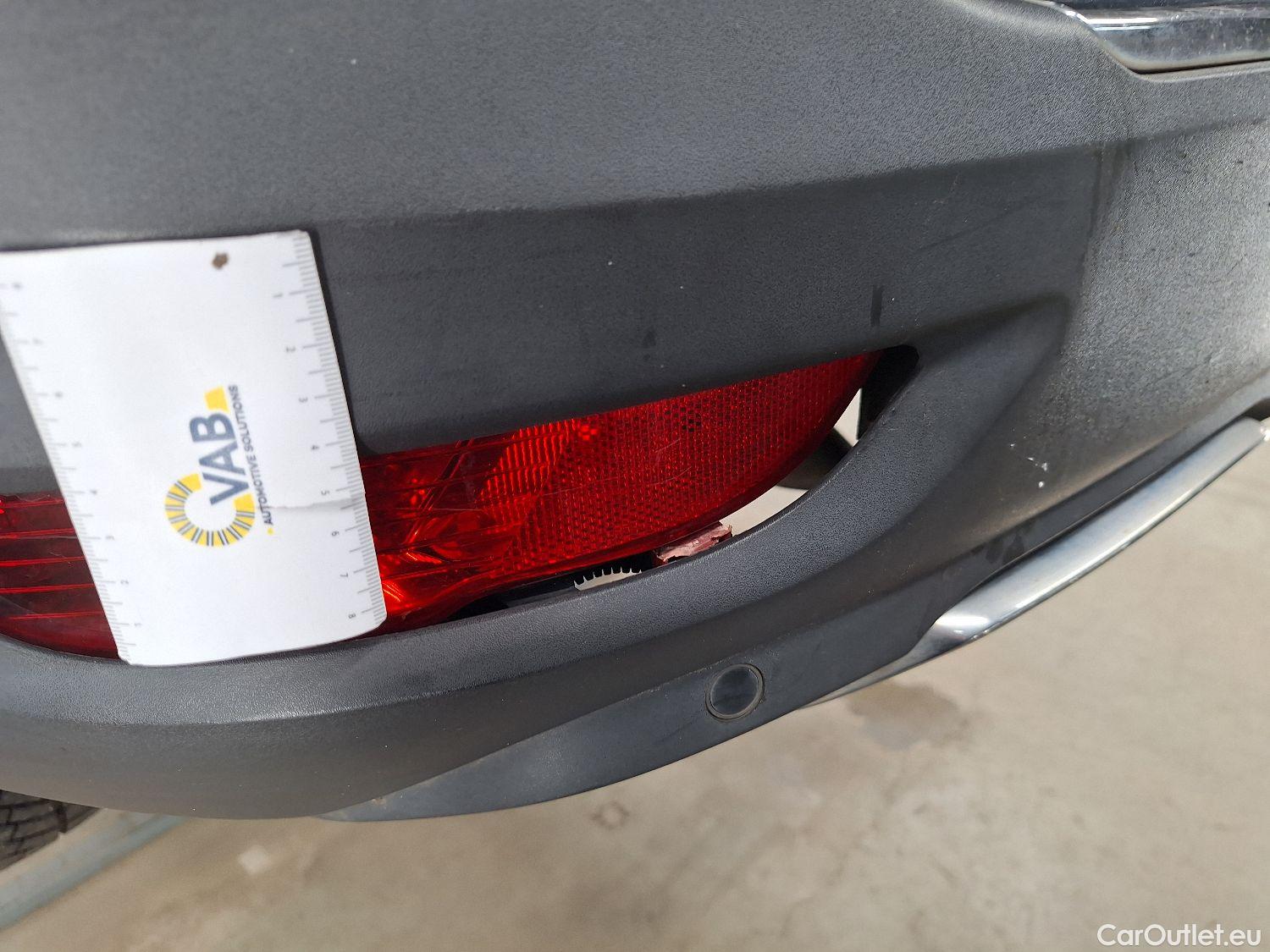  Peugeot  5008 Peugeot,  FL'20, Peugeot  1.5 BlueHDi 96kW S&S EAT8 GT Pack 5d #6