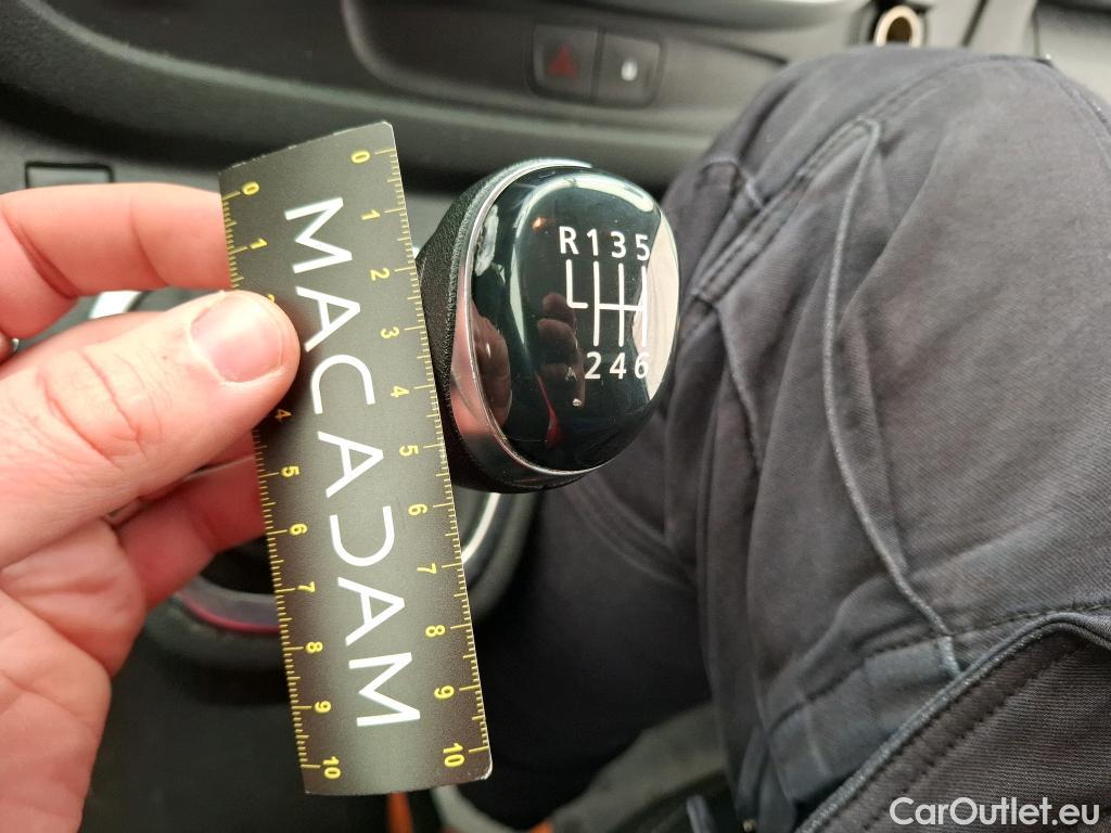  Renault  Trafic RENAULT  / 2019 / 4P / Fourgon tole FG GCF L1H1 1000 dCi 120 #12