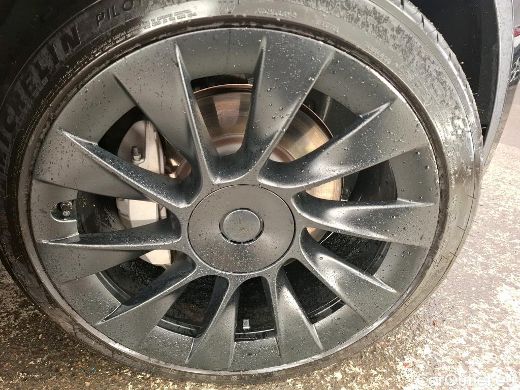  Tesla  Model Y TESLA  / 2020 / 5P / SUV Grand Autonomie Dual Motor AWD #12