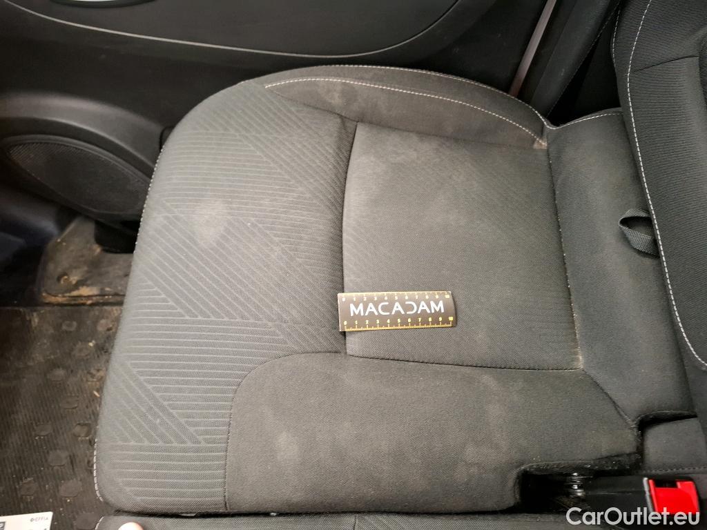  Renault  Trafic RENAULT  / 2019 / 4P / Fourgon tole FG GCF L1H1 1000 dCi 120 #22