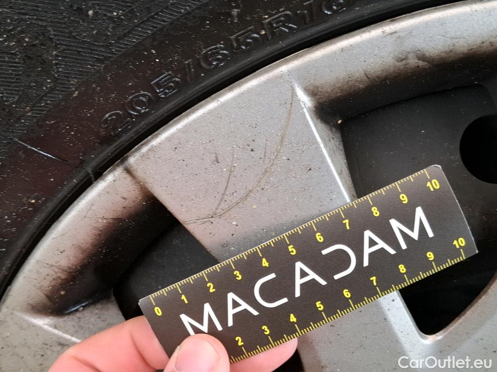  Renault  Trafic RENAULT  / 2019 / 4P / Fourgon tole FG GCF L1H1 1000 dCi 120 #28