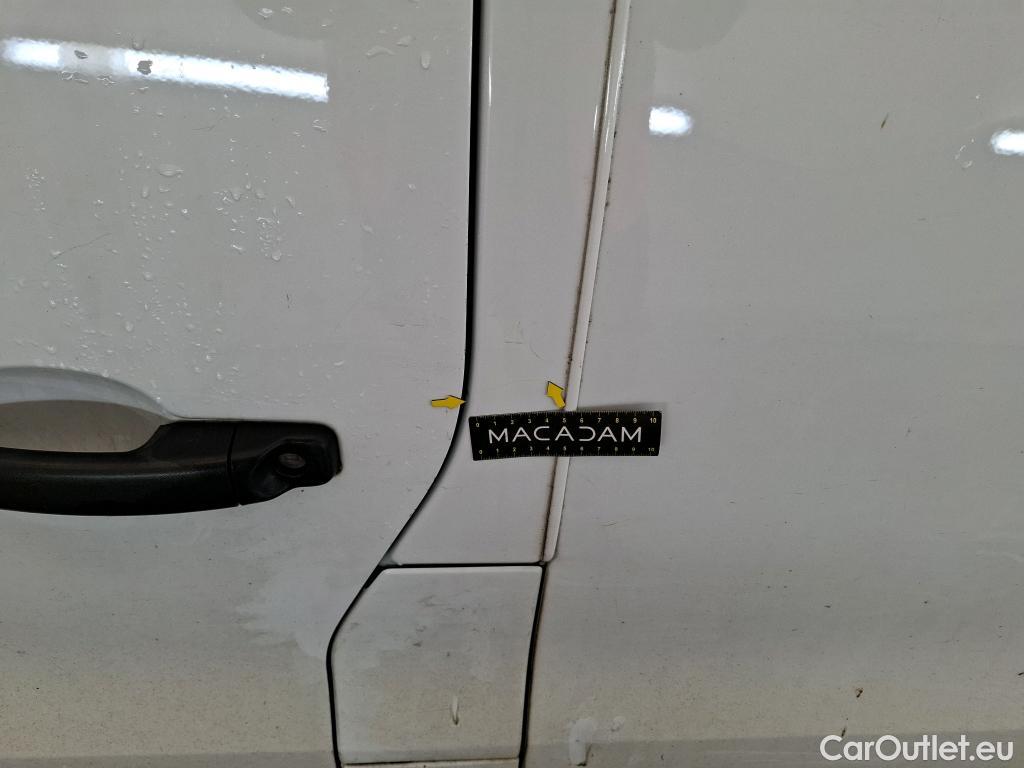  Renault  Trafic RENAULT  / 2019 / 4P / Fourgon tole FG GCF L1H1 1000 dCi 120 #31