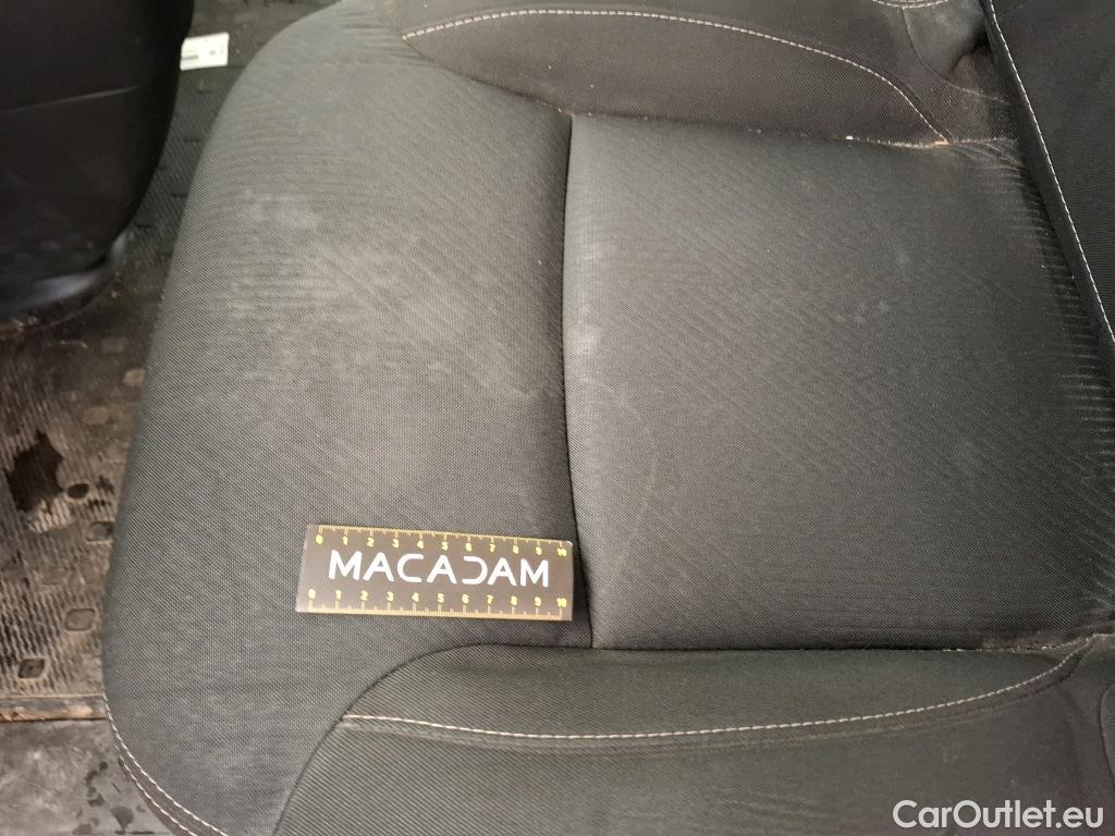  Renault  Trafic RENAULT  / 2019 / 4P / Fourgon tole FG GCF L1H1 1000 dCi 120 #19