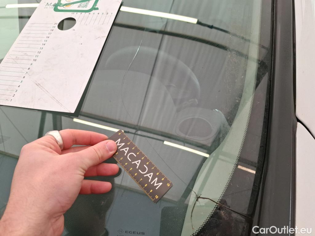  Renault  Trafic RENAULT  / 2019 / 4P / Fourgon tole FG GCF L1H1 1000 dCi 120 #4