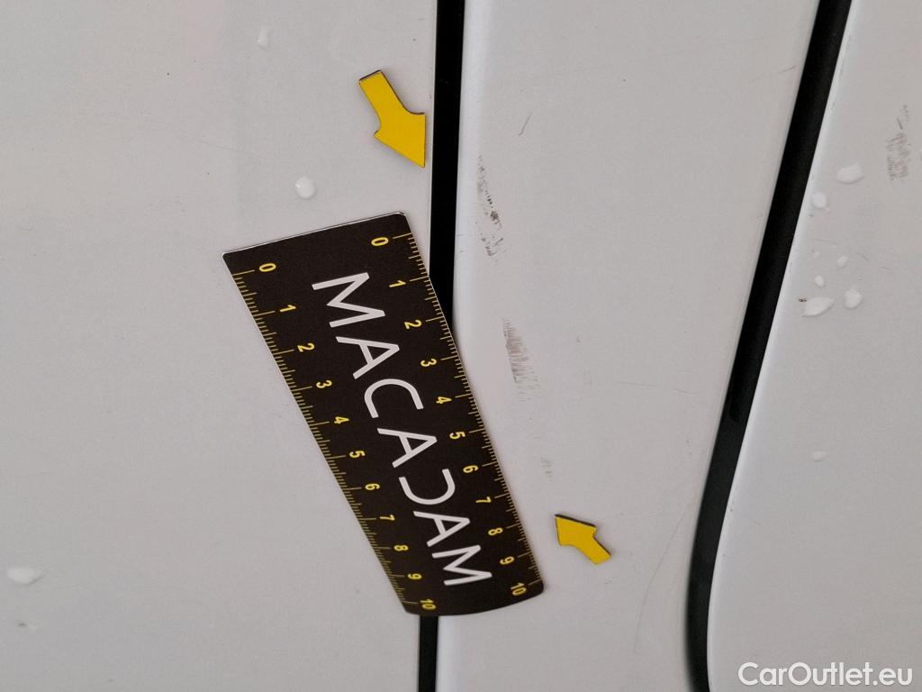  Renault  Trafic RENAULT  / 2019 / 4P / Fourgon tole FG GCF L1H1 1000 dCi 120 #40