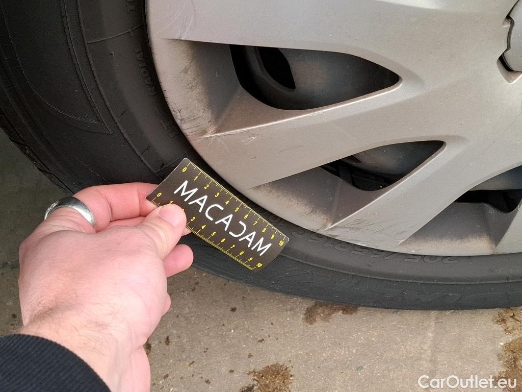  Renault  Trafic RENAULT  / 2019 / 4P / Fourgon tole FG GCF L1H1 1000 dCi 120 #16