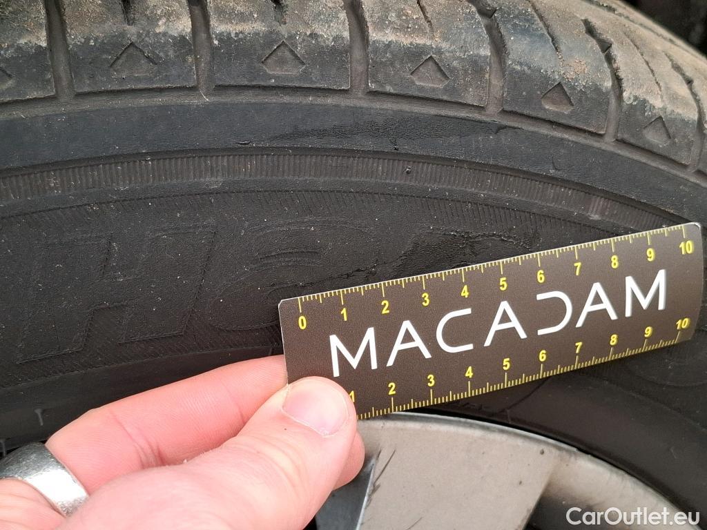  Renault  Trafic RENAULT  / 2019 / 4P / Fourgon tole FG GCF L1H1 1000 dCi 120 #8