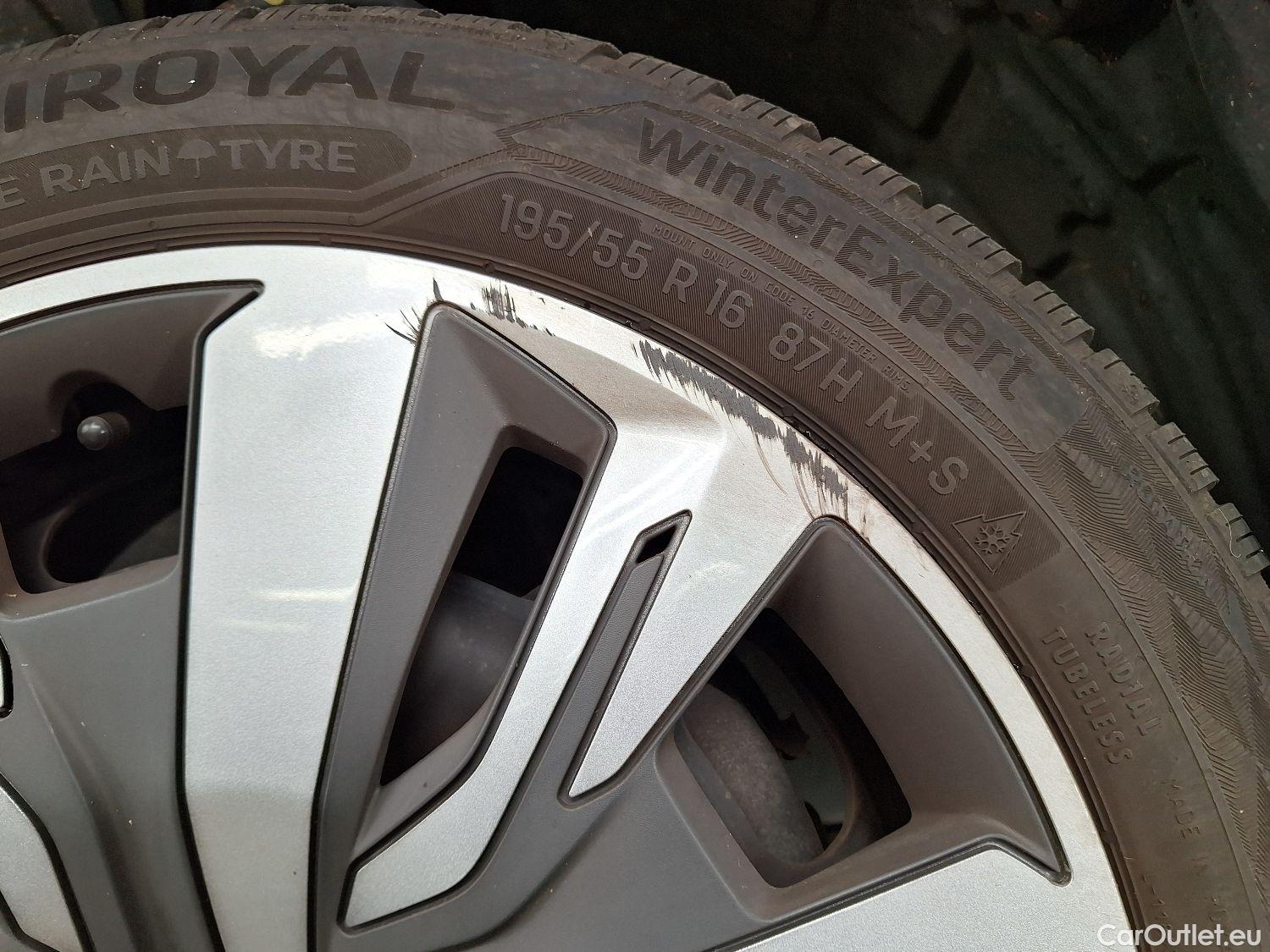  Peugeot  208 Peugeot,  '19, Peugeot  1.5 BlueHDi 100 MAN6 S&S ?6.2 Active 5 #2