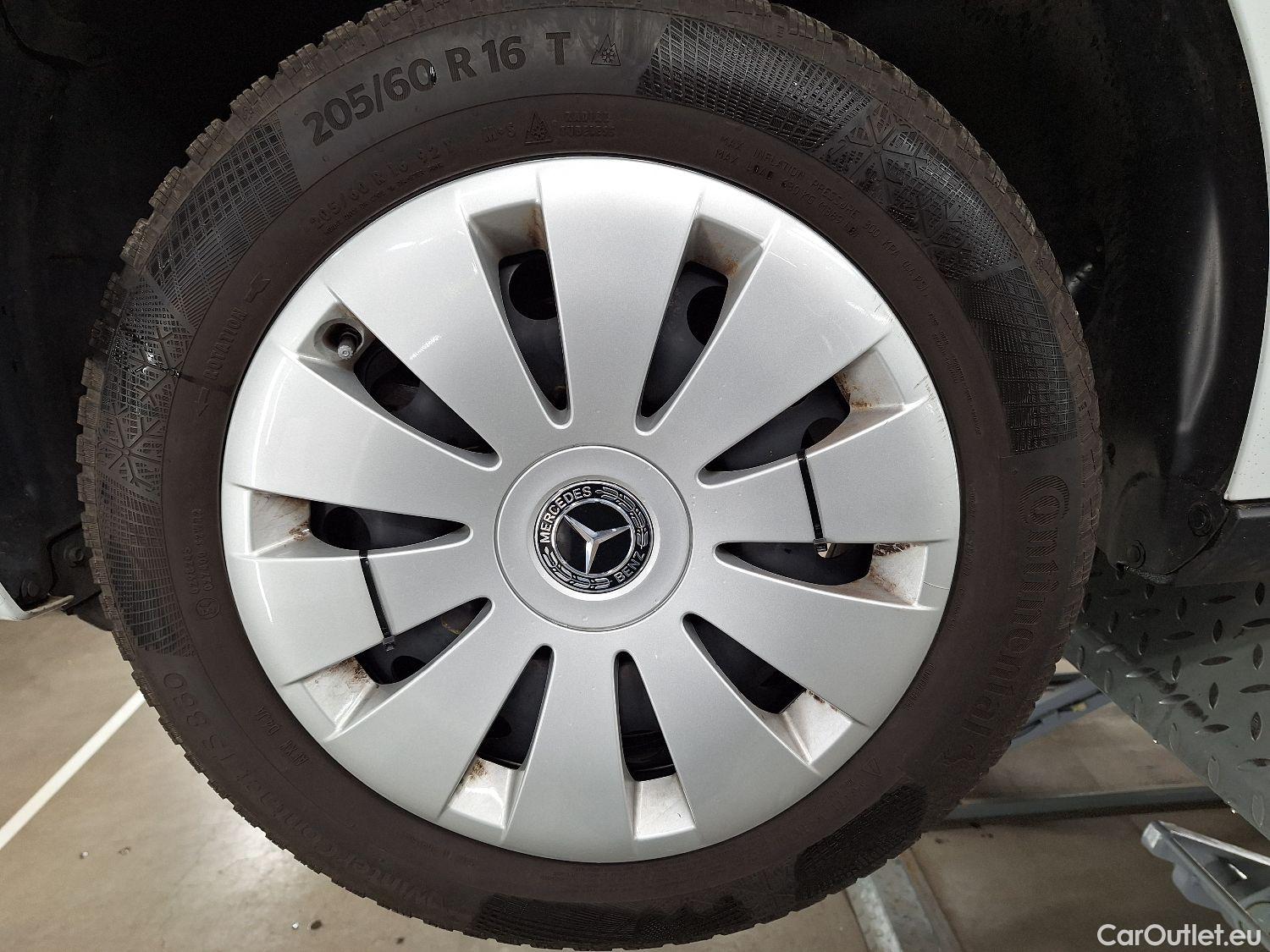  Mercedes  B-Klasse Mercedes, B-Class '18, Mercedes-Benz  B 180 d Aut. 5d #17