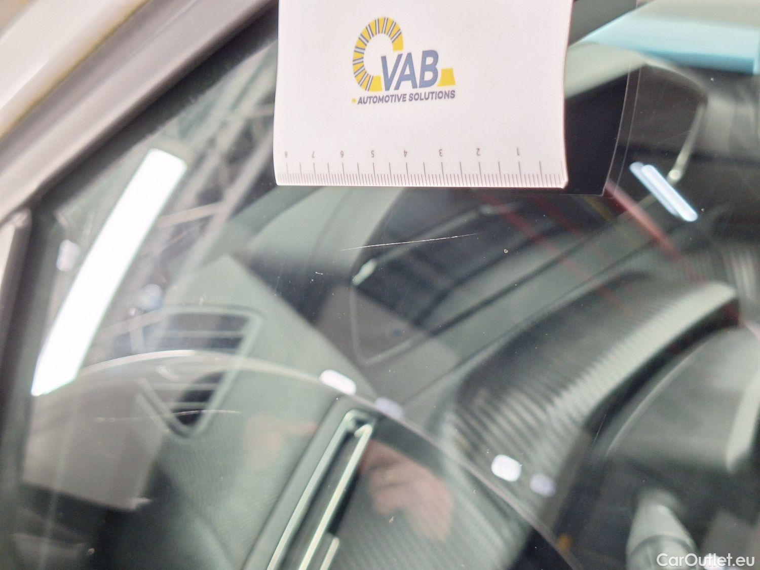  Peugeot  208 Peugeot,  '19, Peugeot  1.5 BlueHDi 100 MAN6 S&S ?6.2 Active 5 #29