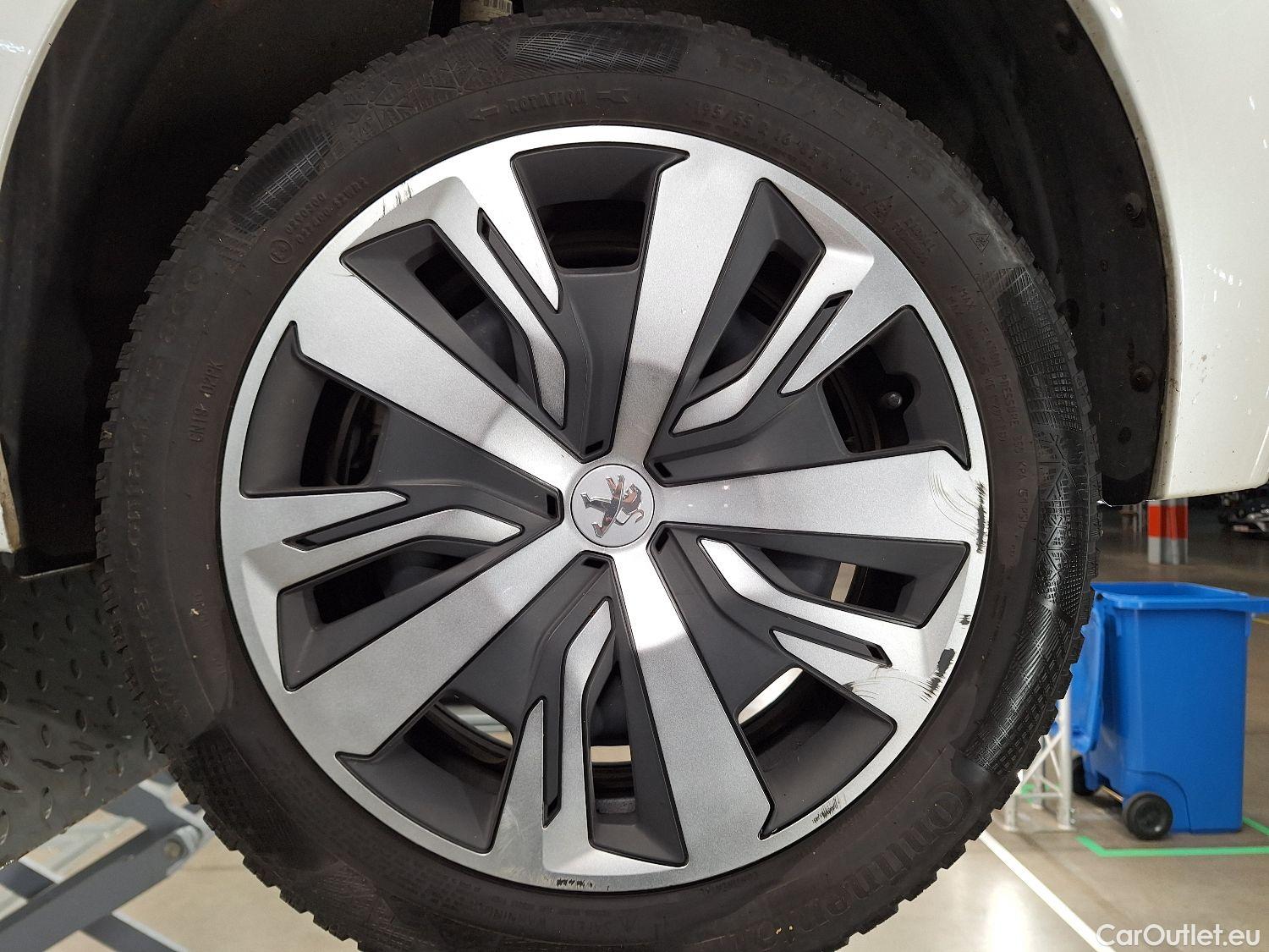  Peugeot  208 Peugeot,  '19, Peugeot  1.5 BlueHDi 100 MAN6 S&S ?6.2 Active 5 #7